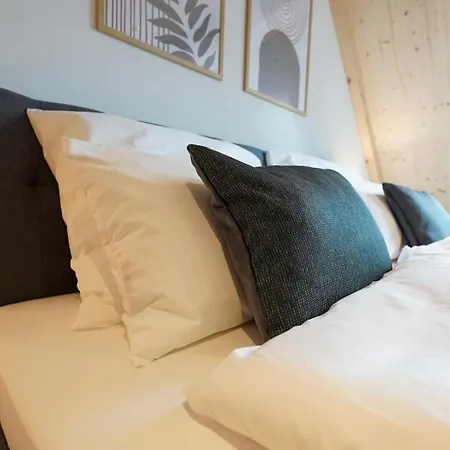 Cozer Living - Stilvolles Maisonette In Messstetten