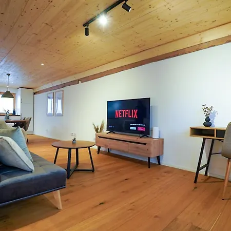 Cozer Living - Stilvolles Maisonette In