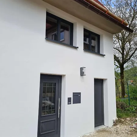 Cozer Living - Stilvolles Maisonette In Messstetten