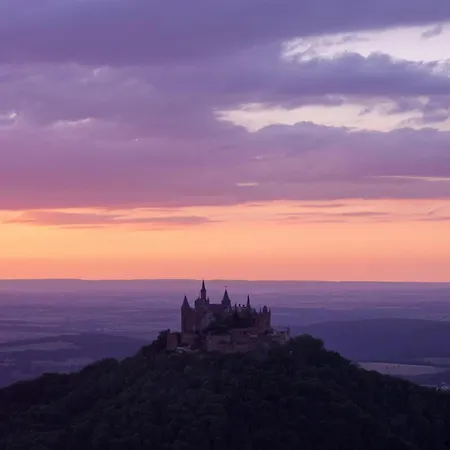 Cozer Living - Stilvolles Maisonette In